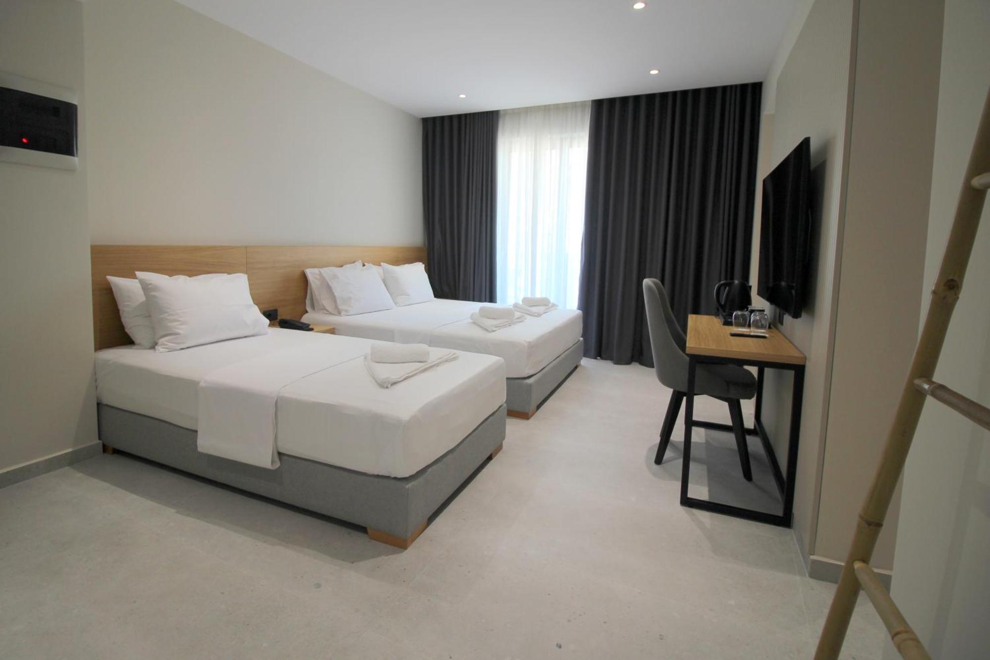 Niklas Boutique Hotel Sarande Exterior photo
