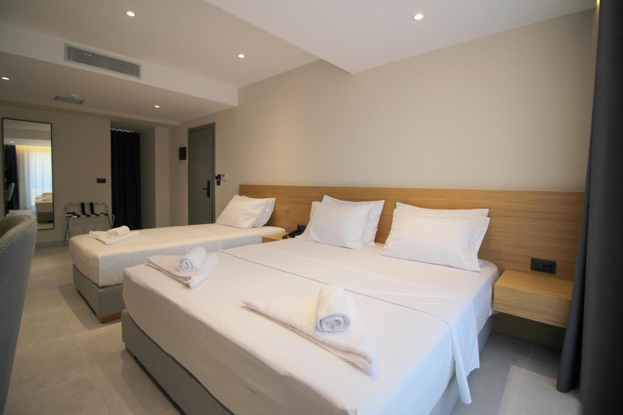 Niklas Boutique Hotel Sarande Exterior photo