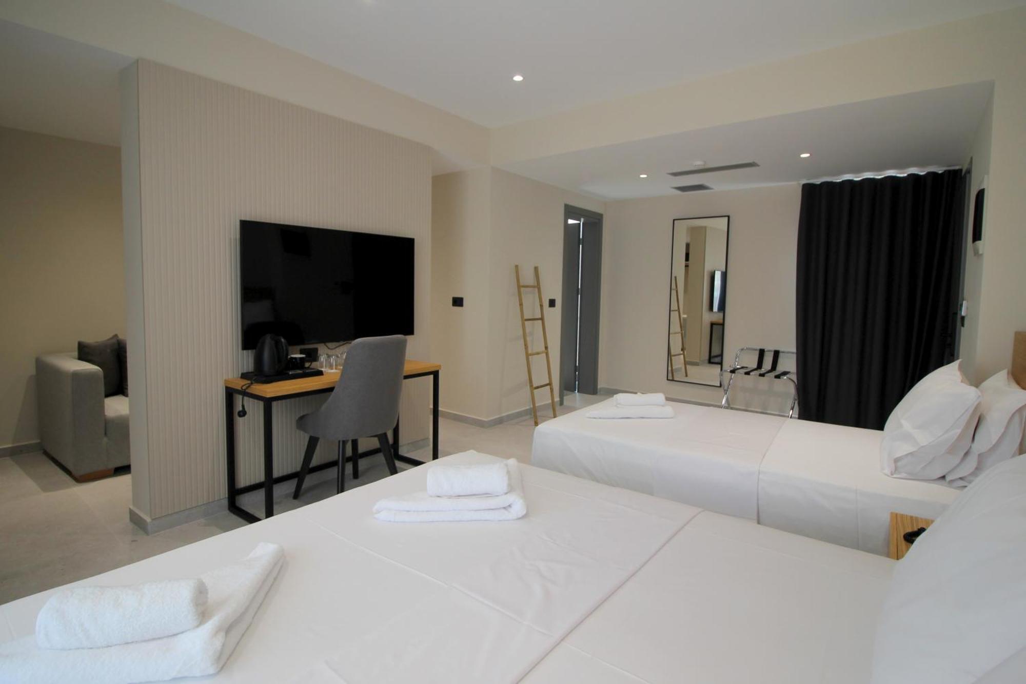 Niklas Boutique Hotel Sarande Exterior photo