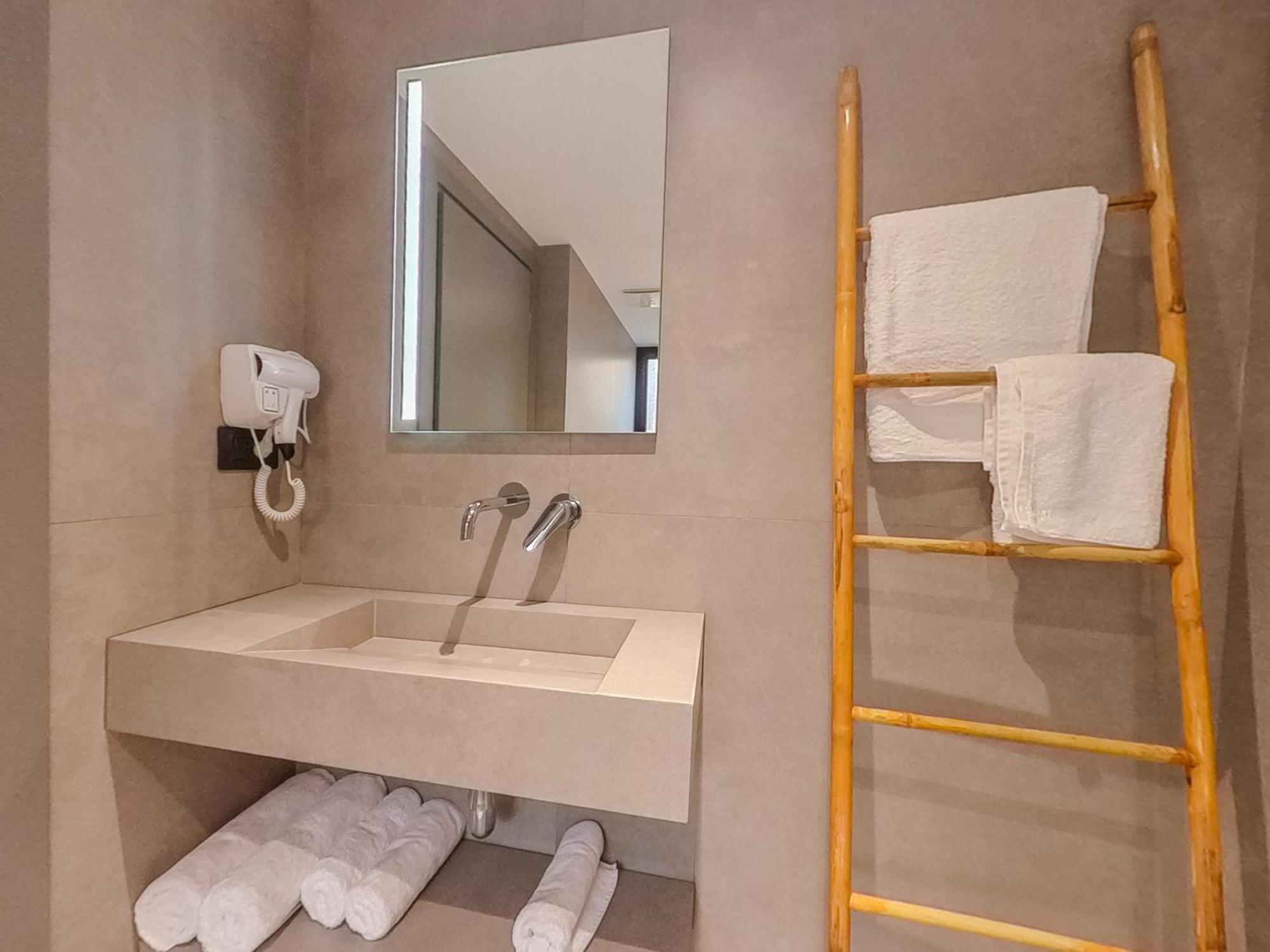Niklas Boutique Hotel Sarande Exterior photo